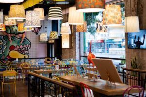 The Fitzgerald Burger aterriza en Andalucía apoyando a los damnificados por la DANA - Gastronomía y Moda