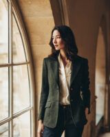 Sumissura reinventa el tweed con una paleta de colores renovada y una sastrería femenina totalmente personalizada - Gastronomía y Moda