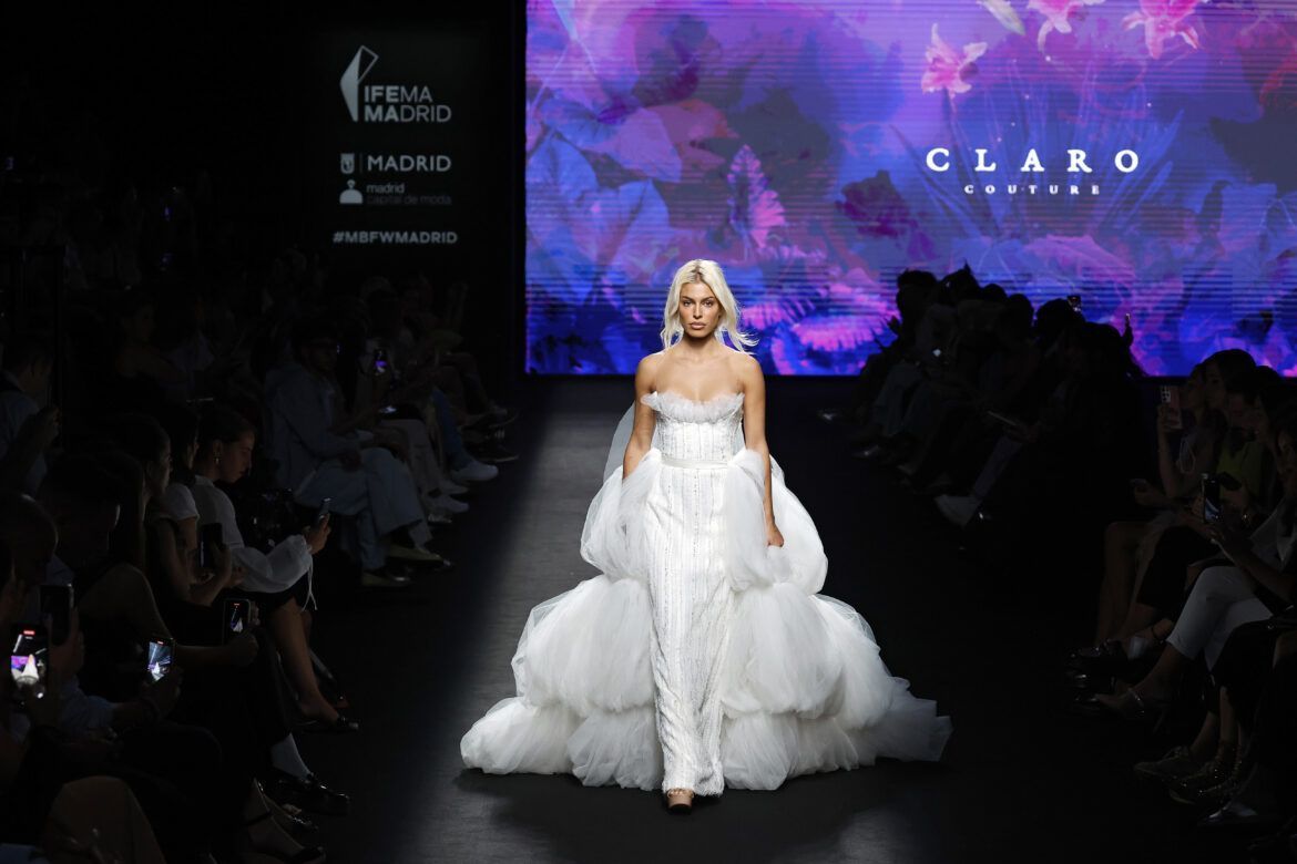 Jessica Goicoechea desfila por primera vez en MBFWM de la mano de CLARO Couture Jessica Goicoechea desfila por primera vez en MBFWM de la mano de CLARO Couture - Gastronomía y Moda