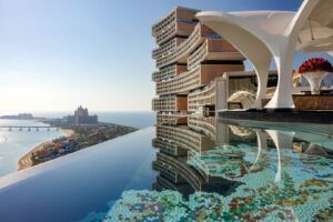 The Lana, Dorchester Collection, y Atlantis The Royal, entre los 50 mejores hoteles de todo el mundo - Gastronomía y Moda