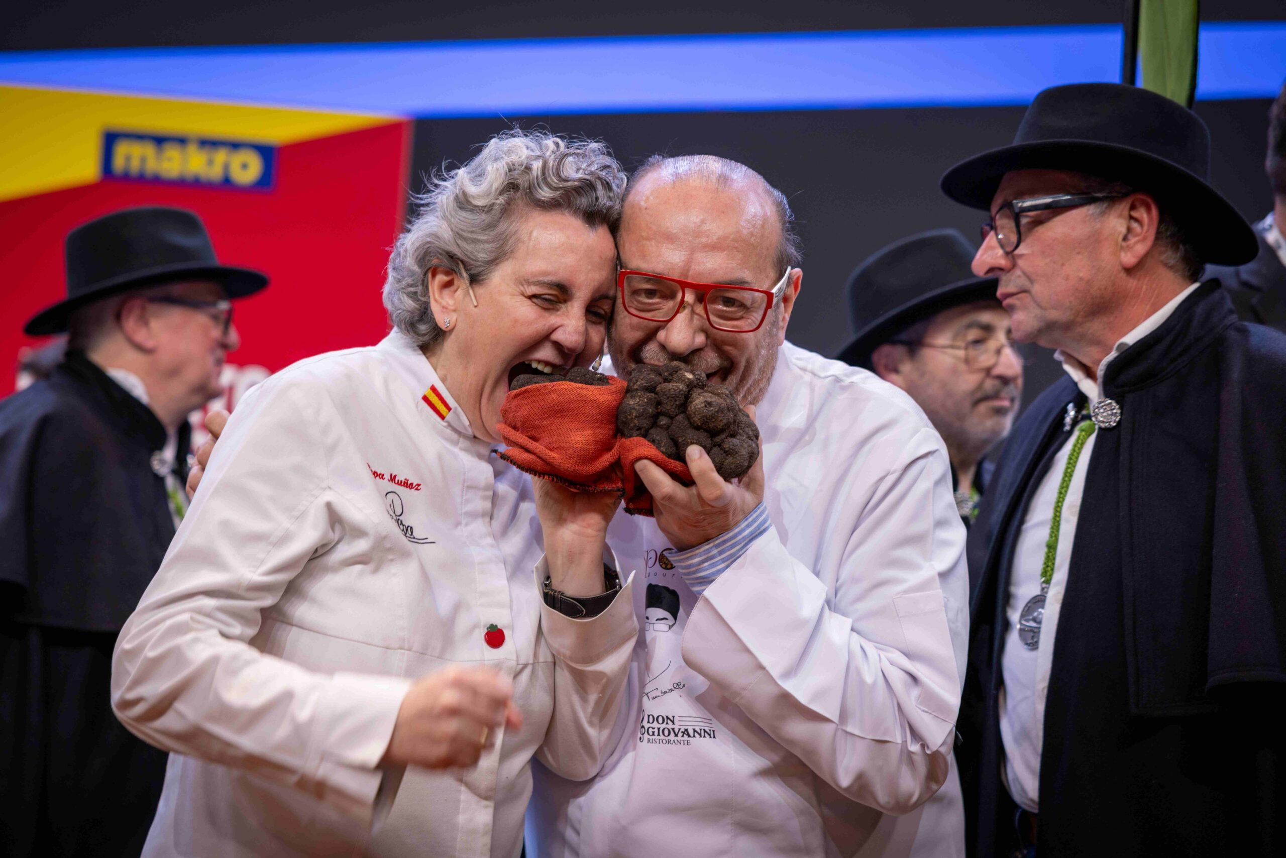 La subasta solidaria de la trufa negra de Teruel recauda 15.000 euros en Madrid Fusión para los afectados de Adamuz - Gastronomía y Moda