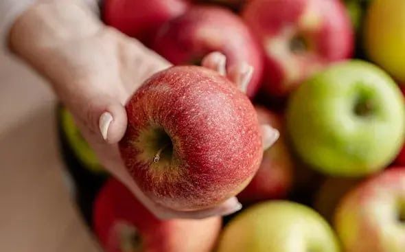 La manzana europea se consolida como el alimento cotidiano que conecta energía, bienestar y gastronomía - Gastronomía y Moda