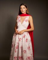 El legado de una madre costurera da vida a la firma vasca Artôla Couture - Gastronomía y Moda