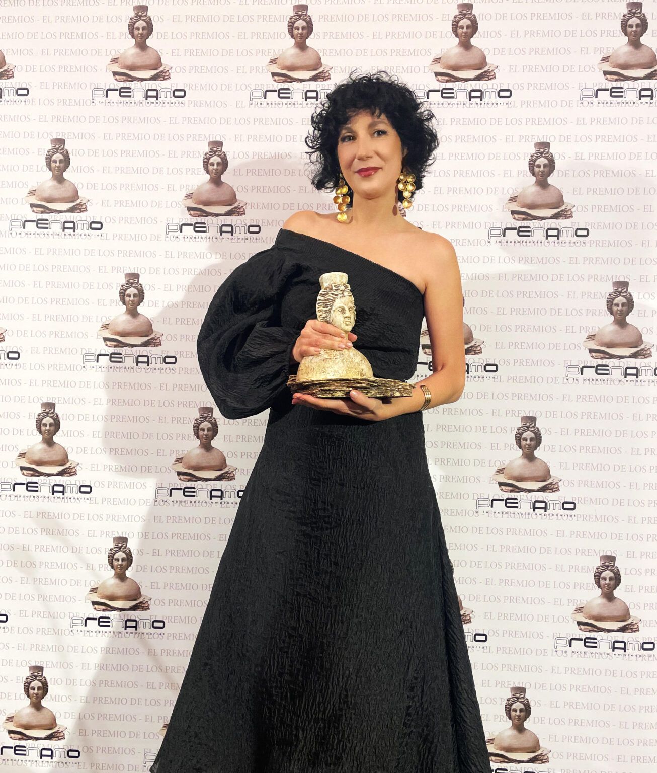 OEOE Handbags, premio Prenamo 2024 en la disciplina de Moda en complementos de bolsos - Gastronomía y Moda