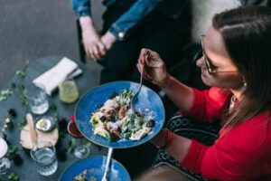 Finlandia transforma la alta gastronomía en una experiencia extrema entre islas deshabitadas y paisajes árticos - Gastronomía y Moda