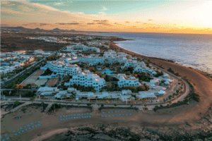 Vive un eterno verano en el paraíso de la mano de Seaside - Gastronomía y Moda