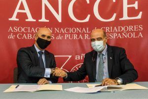ANCCE homenajea a sus socios ganaderos que cumplen 25 años durante el SICAB - Gastronomía y Moda