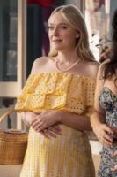 La moda española conquista Netflix: Dakota Fanning impresiona con su estilo en 'La Pareja Perfecta' - Gastronomía y Moda