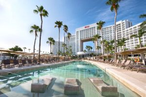 RIU reinventa el Riu Palace Peninsula de Cancún tras una espectacular reforma integral con nuevas experiencias exclusivas - Gastronomía y Moda