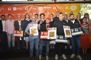 Javier García Albuger del restaurante Martina, en Albacete, cocina las mejores patatas bravas del mundo - Gastronomía y Moda