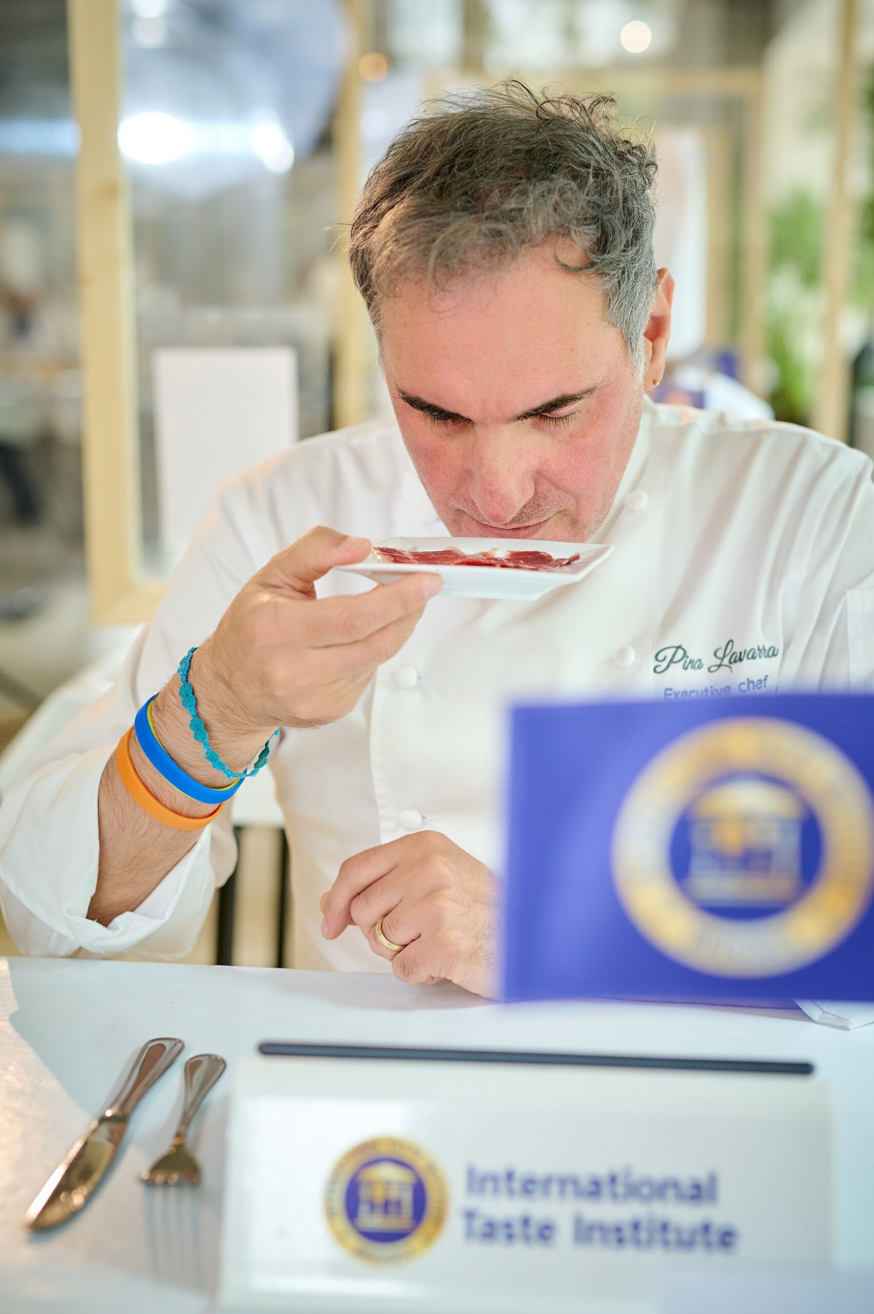 Castro y González alcanza la máxima excelencia internacional con su Jamón de Bellota 100% Ibérico - Gastronomía y Moda