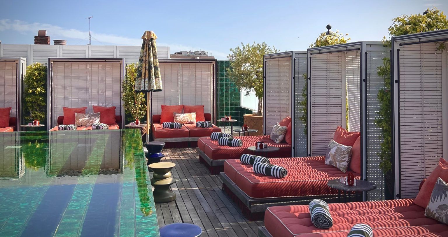 Si estas en Madrid, ya puedes disfrutar de la terraza Picos Pardos Sky Lounge by Martini - Gastronomía y Moda