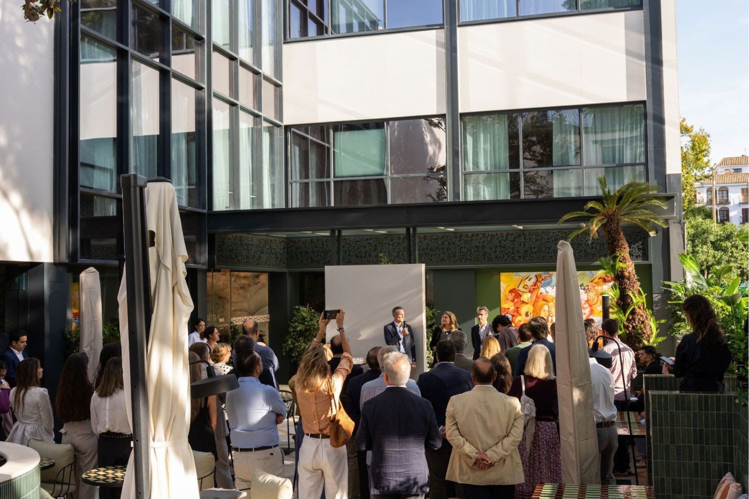 Thompson Sevilla abre sus puertas en La Gavidia con 101 habitaciones y Casa Mayo - Gastronomía y Moda