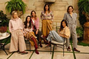 City Confidential & Cayumas lanzan unos calcetines solidarios contra el Cáncer de Mama - Gastronomía y Moda