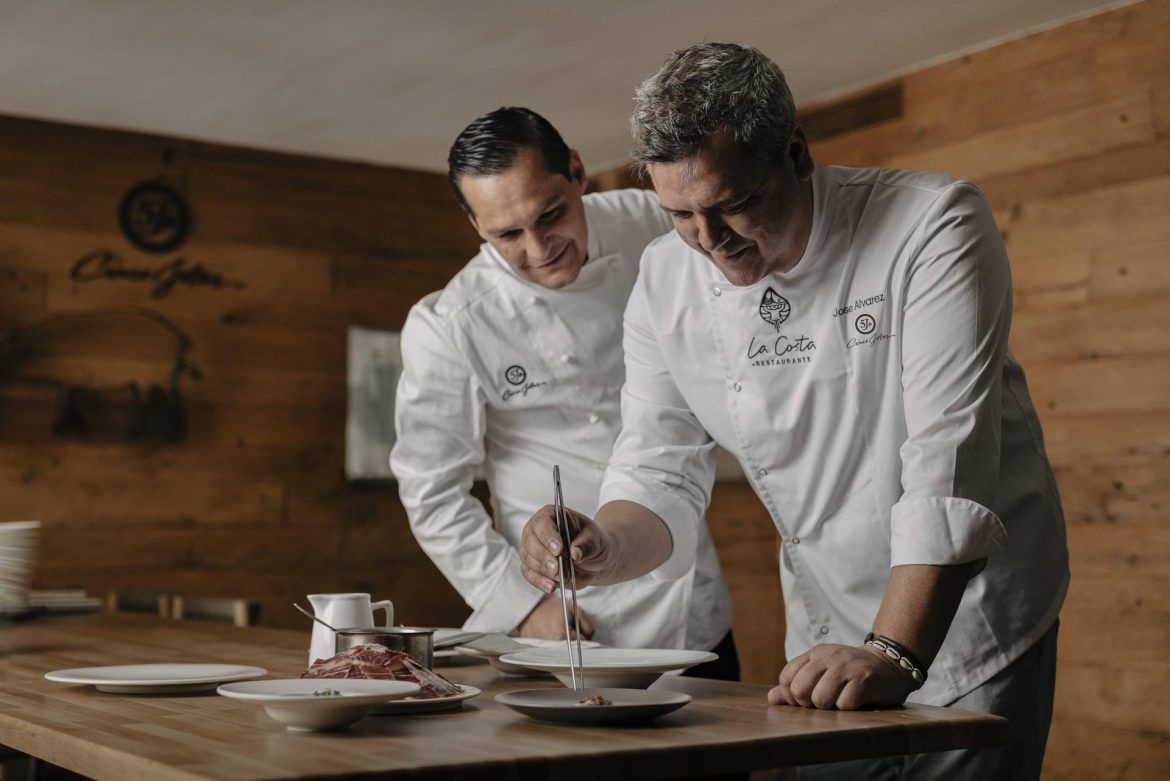 José Álvarez & Isaac Loya, autores del menú exclusivo de la tercera edición de Cinco Jotas By José Álvarez & Isaac Loya, autores del menú exclusivo de la tercera edición de Cinco Jotas By - Gastronomía y Moda