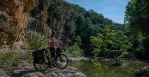 Aude, el secreto mediterráneo del sur de Francia que enamora entre viñedos, canales y pueblos con alma - Gastronomía y Moda