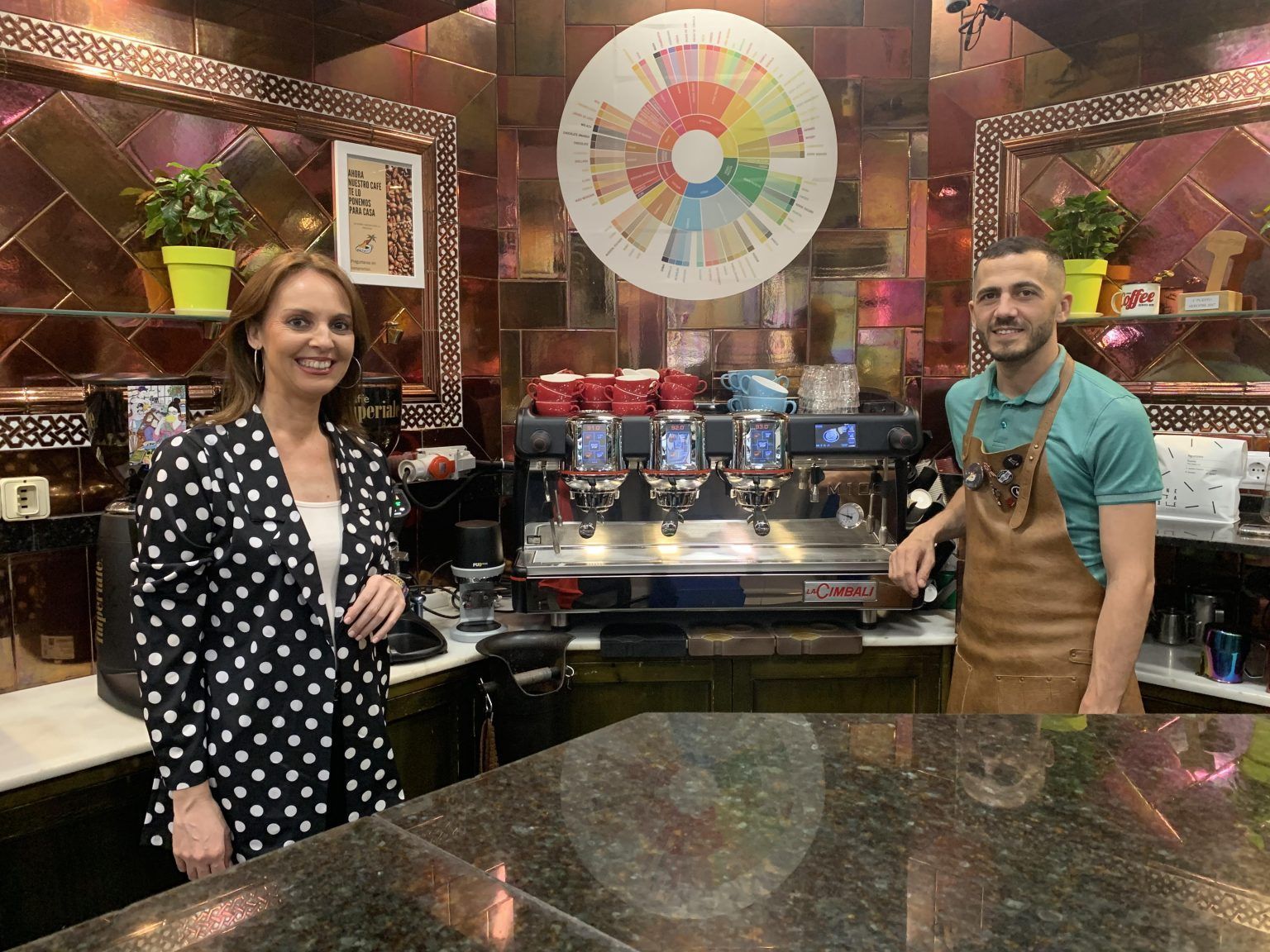 Cristo Muñoz, un experto barista que ha hecho de su pasión por el café su profesión - Gastronomía y Moda