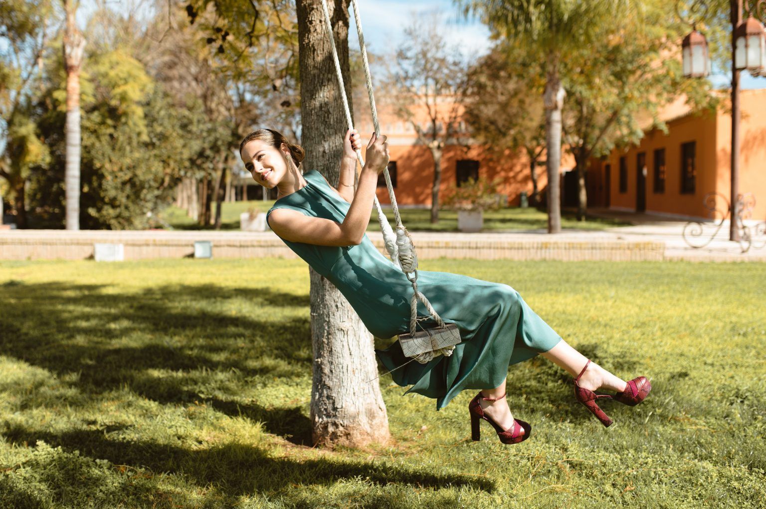 Vestidos para invitadas alegres: las tendencias de la temporada en la producción 'Al sur' - Gastronomía y Moda