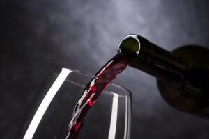 Código QR para botellas de vino, todo lo que debes saber sobre su obligatoriedad - Gastronomía y Moda