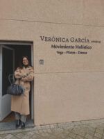 Descubre el universo holístico de Verónica García: yoga, danza y bienestar para mujeres - Gastronomía y Moda