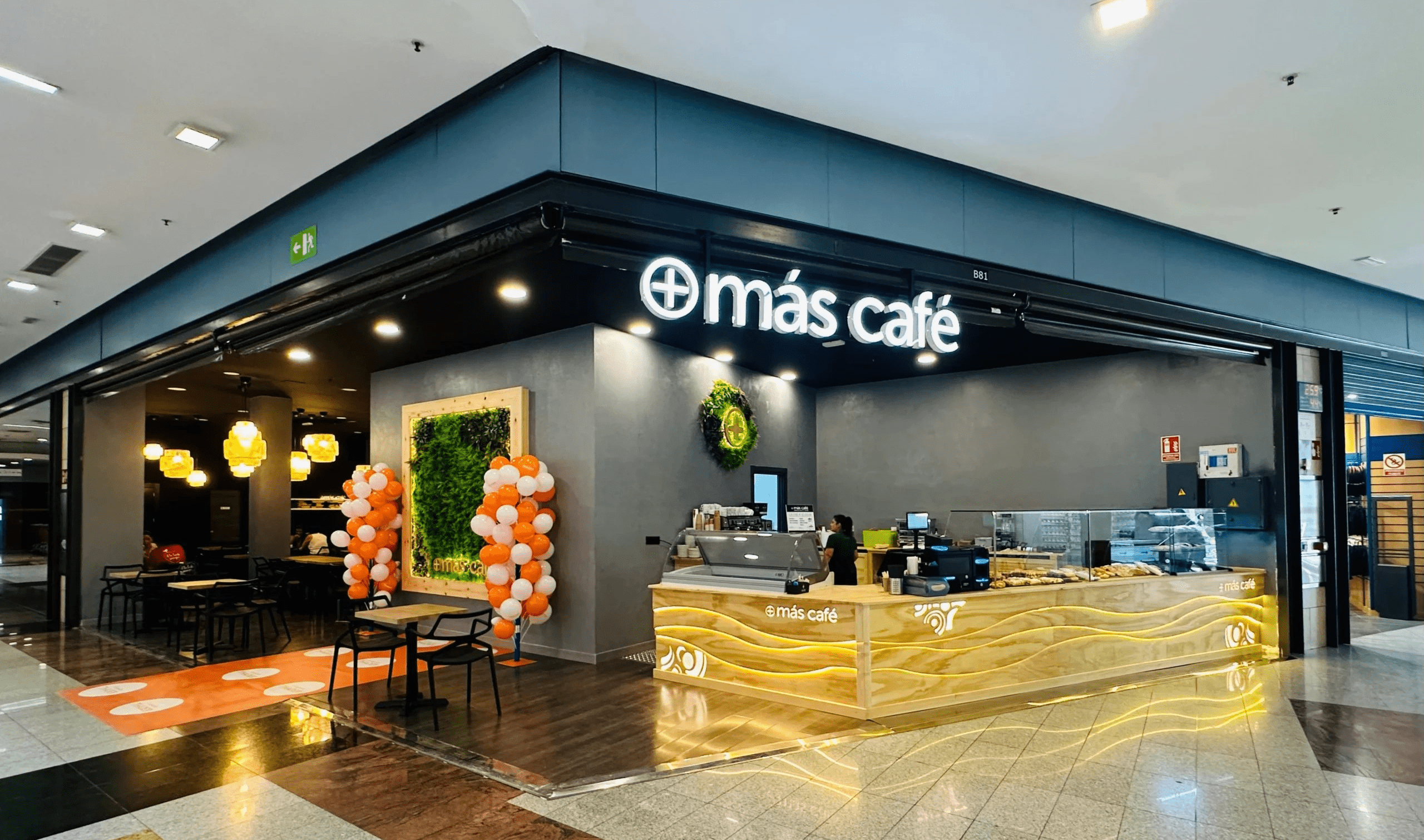 Más Café amplía su presencia en el centro comercial Thader - Gastronomía y Moda