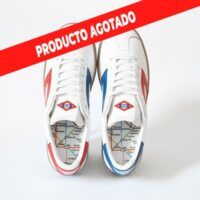 Isabel Díaz Ayuso 'lo peta' con las zapatillas de edición especial del Metro de Madrid - Gastronomía y Moda