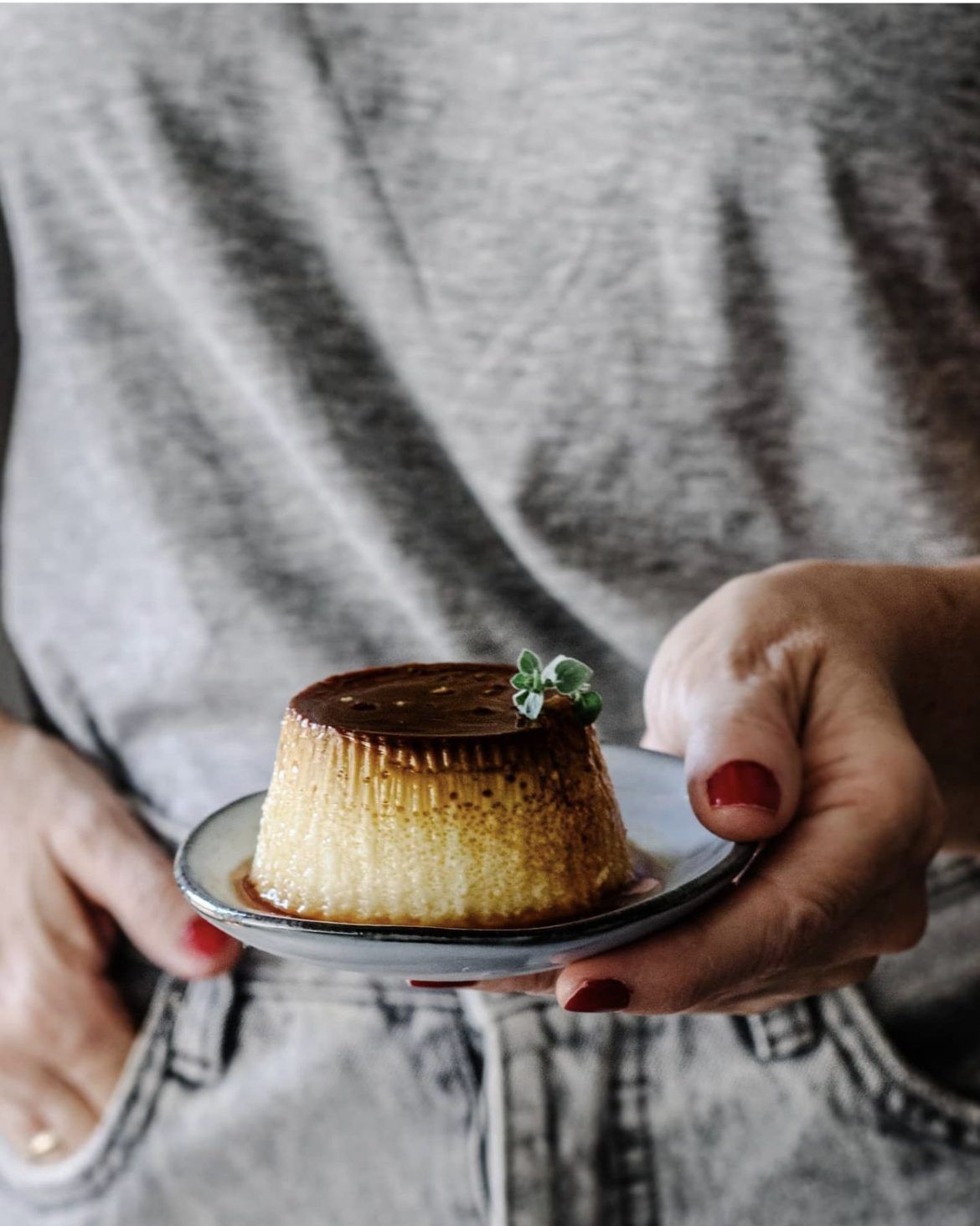 ☀️ Cómo hacer un flan casero en el microondas en 3 pasos by Rocío Rivera Gentil ☀️ Cómo hacer un flan casero en el microondas en 3 pasos by Rocío Rivera Gentil ☀️ - Gastronomía y Moda