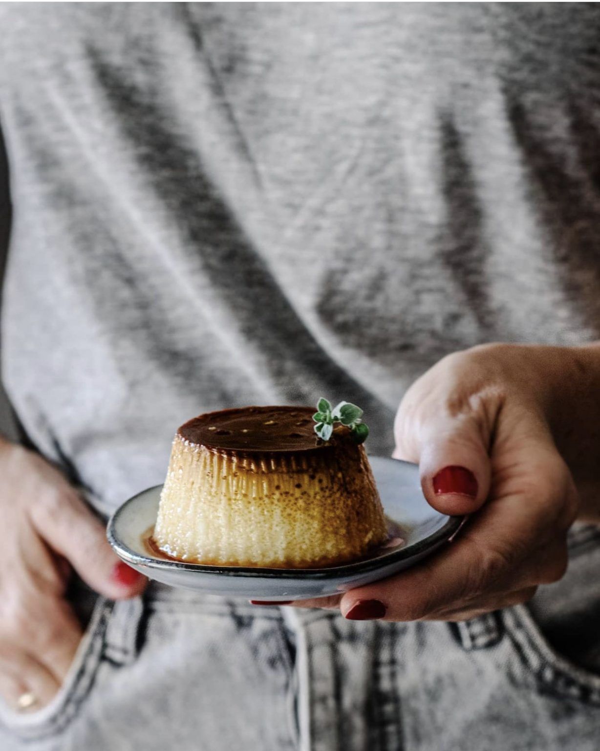 ☀️ Cómo hacer un flan casero en el microondas en 3 pasos by Rocío Rivera Gentil ☀️ - Gastronomía y Moda